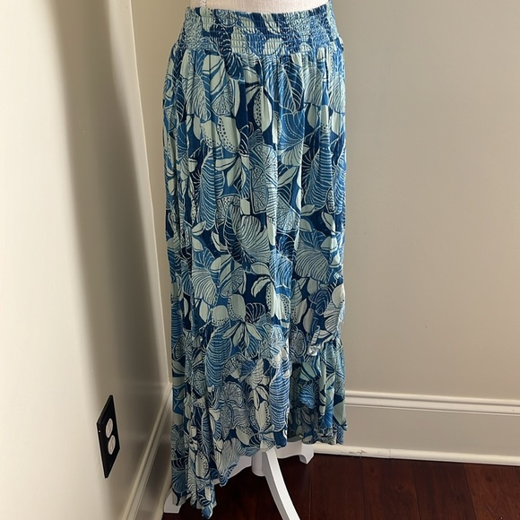 🆕 Angie Maxi Skirts - Picture 4 of 11